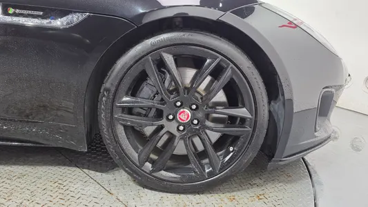Jaguar F-TYPE P380 R- 2019 21