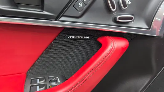 Jaguar F-TYPE P380 R- 2019 30