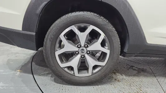KG Mobility 토레스 1.5 2WD 2022 5