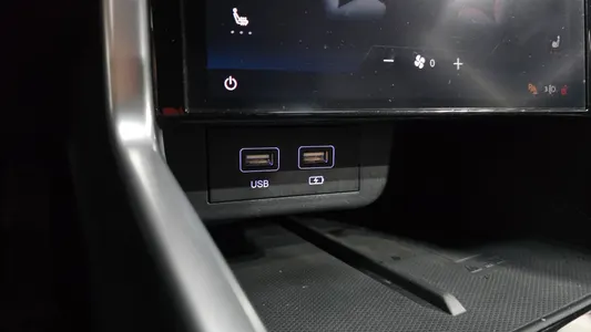 KG Mobility 토레스 1.5 2WD 2022 13