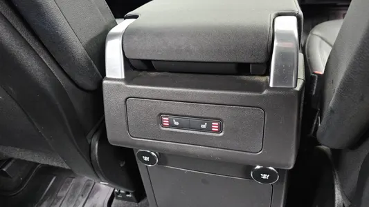 Land Rover 5 2.0 SD4 SE 2018 19