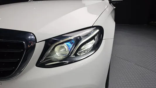Mercedes-Benz E-Class W213 E400 4MATIC 2017 23