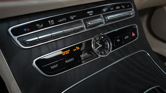 Mercedes-Benz E-Class W213 E400 4MATIC 2017 30