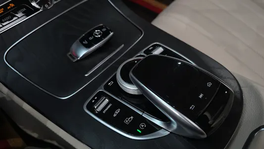 Mercedes-Benz E-Class W213 E400 4MATIC 2017 31