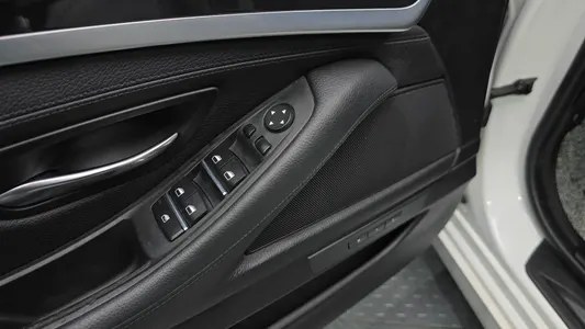 BMW 5 Series (F10) 520d 2014 15
