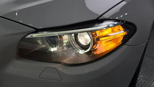 BMW 5 Series (F10) 520d 2014 23