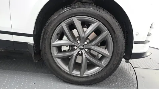 Land Rover 레인지로버 벨라 2.0 P250 SE 2026 21