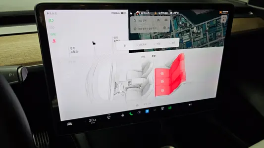 Tesla Y AWD 2021 18
