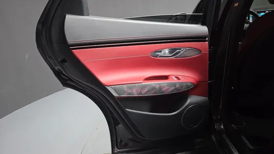 Genesis GV70 2.5T AWD 2021 25