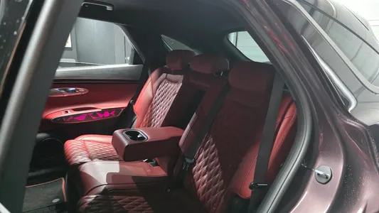 Genesis GV70 2.5T AWD 2021 26