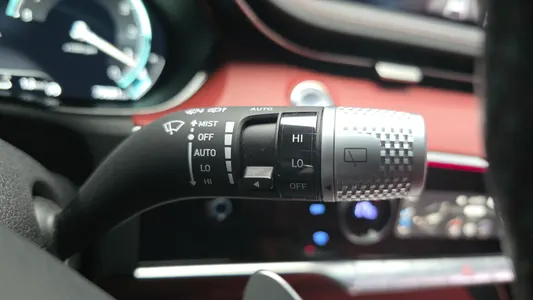 Genesis GV70 2.5T AWD 2021 28