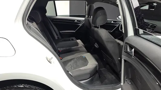 Volkswagen 7 2.0 TDI 2016 10