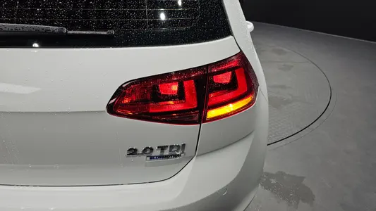 Volkswagen 7 2.0 TDI 2016 23