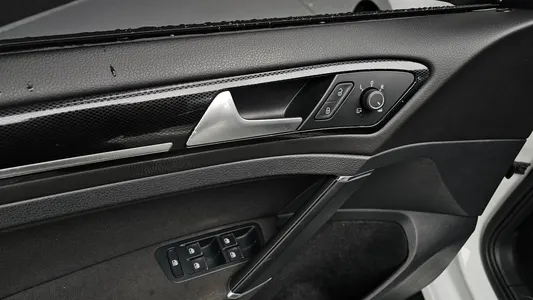Volkswagen 7 2.0 TDI 2016 35