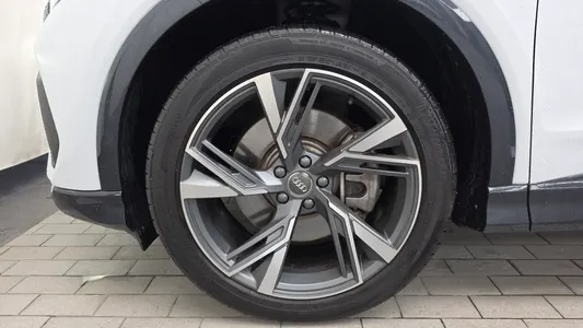 Audi Q4 e- (F4) 45 2025 5