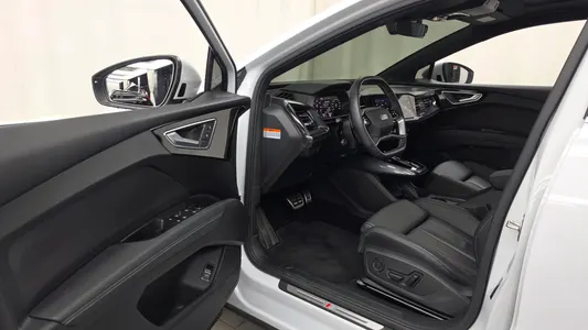 Audi Q4 e- (F4) 45 2025 10