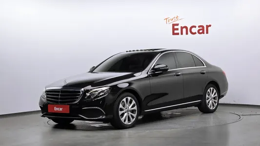 Mercedes-Benz E-Class W213 E220d 4MATIC 2019