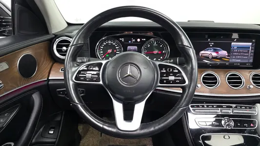 Mercedes-Benz E-Class W213 E220d 4MATIC 2019 13