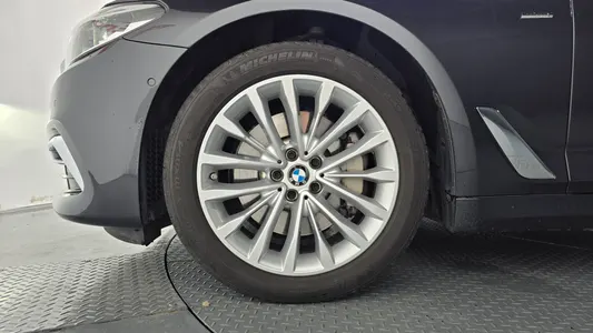 BMW 5 Series (G30) 530i xDrive 2018 5