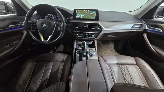 BMW 5 Series (G30) 530i xDrive 2018 7