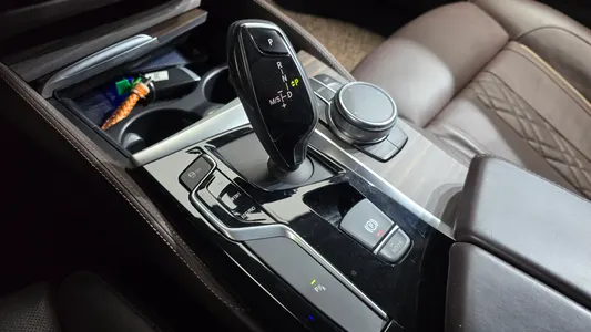 BMW 5 Series (G30) 530i xDrive 2018 9