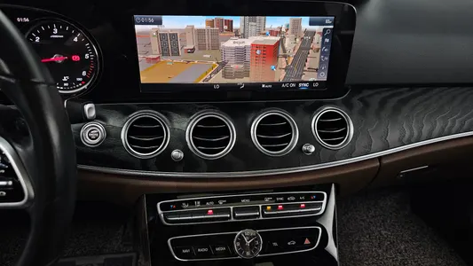 Mercedes-Benz E-Class W213 E220d 2019 13