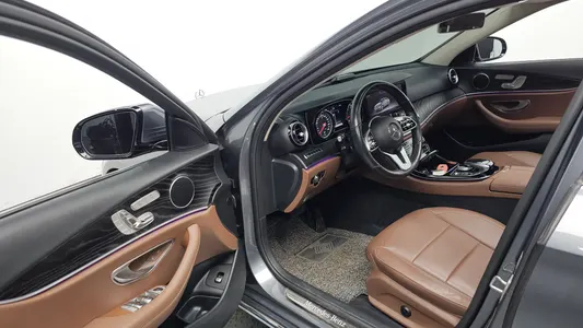 Mercedes-Benz E-Class W213 E220d 2019 9