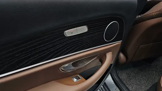 Mercedes-Benz E-Class W213 E220d 2019 18