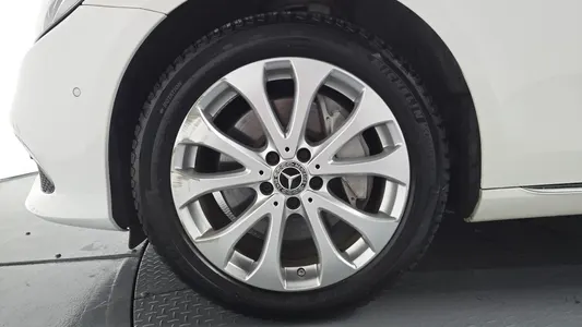 Mercedes-Benz E-Class W213 E300 4MATIC 2018 4