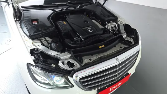 Mercedes-Benz E-Class W213 E300 4MATIC 2018 5
