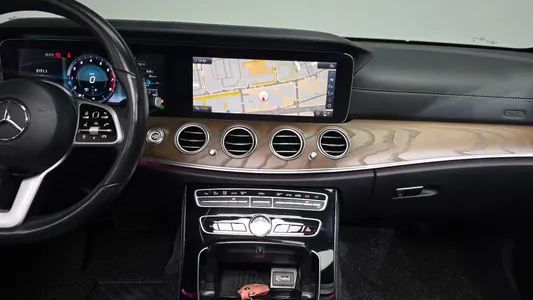 Mercedes-Benz E-Class W213 E300 4MATIC 2018 13