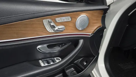 Mercedes-Benz E-Class W213 E300 4MATIC 2018 28