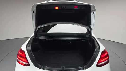 Mercedes-Benz E-Class W213 E300 4MATIC 2018 30