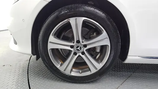 Mercedes-Benz E-Class W213 E220d 2019 5
