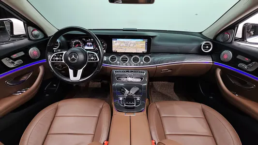 Mercedes-Benz E-Class W213 E220d 2019 7