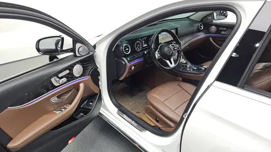 Mercedes-Benz E-Class W213 E220d 2019 11