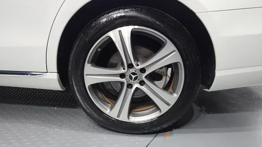 Mercedes-Benz E-Class W213 E220d 2019 21