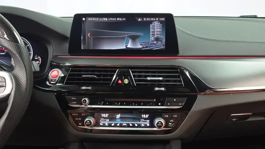 BMW M5 (F90) M5 2019 14
