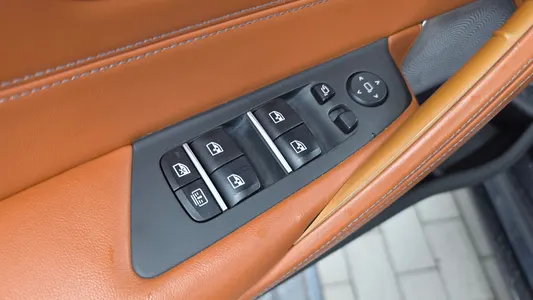 BMW M5 (F90) M5 2019 29