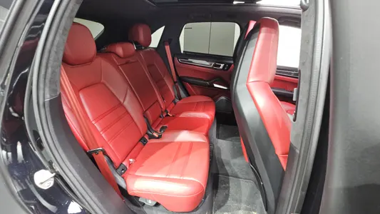 Porsche (PO536) 4.0 2022 15