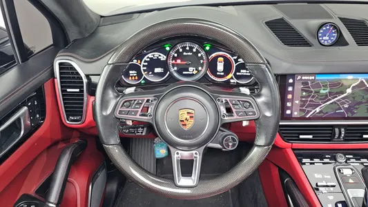 Porsche (PO536) 4.0 2022 17