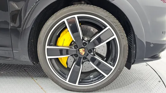 Porsche (PO536) 4.0 2022 27