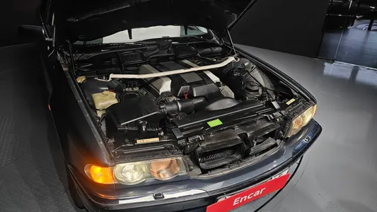 BMW 7 Series 740iL 2001 6