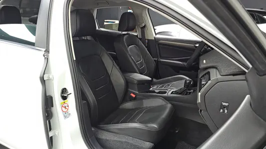 Volkswagen 7 1.4 TSI 2021 10