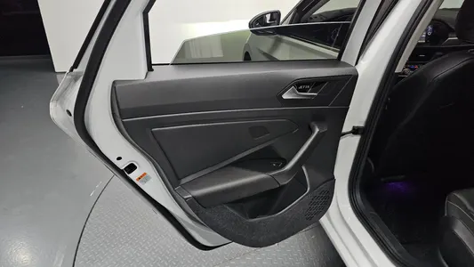 Volkswagen 7 1.4 TSI 2021 25