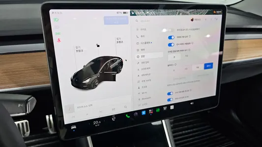 Tesla 3 AWD 2020 16