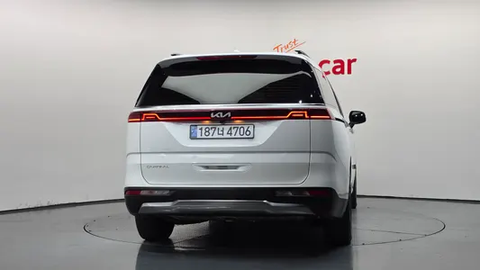 Kia Carnival 9 2022 4