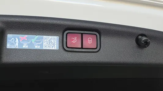 Mercedes-Benz C-Class W206 C200 AMG Line 2026 30