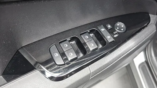 Kia 5 2.0 2WD 2023 19