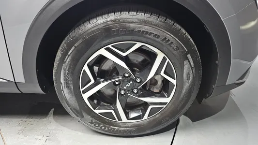 Kia 5 2.0 2WD 2023 21